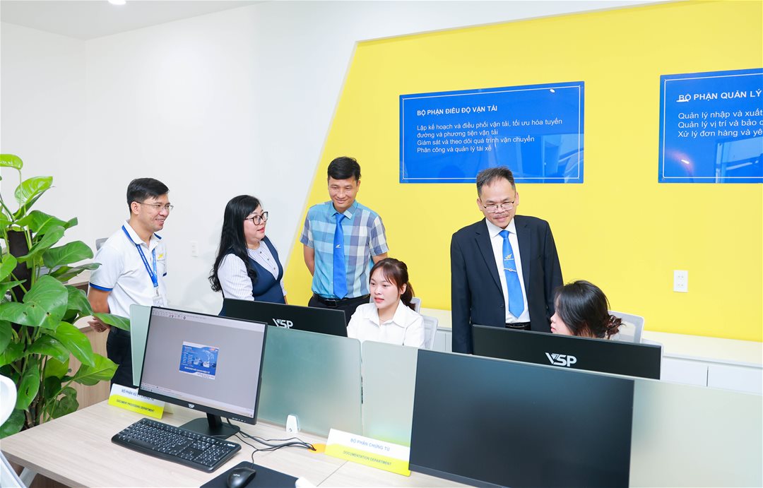 Phòng thực hành Logistics và Quản lý chuỗi cung ứng